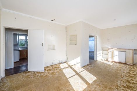 Photo of property in 204 Coutts Street, Rongotai, Wellington, 6022