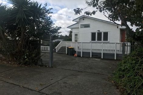 Photo of property in 7 Lane Road, Weymouth, Auckland, 2103