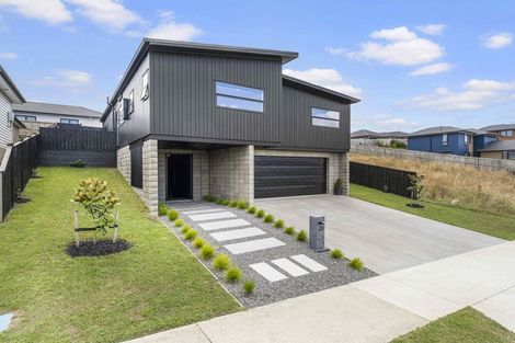 Photo of property in 28 Leathem Crescent, Pokeno, 2402