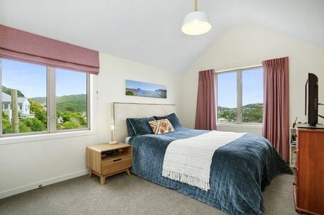 Photo of property in 96b Nicholson Road, Khandallah, Wellington, 6035