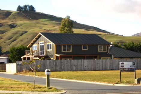 Photo of property in 12 Coburn Place, Lake Hayes, Queenstown, 9304
