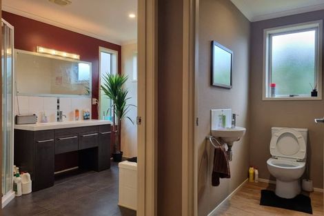 Photo of property in 7 Normanby Street, Fitzroy, New Plymouth, 4312