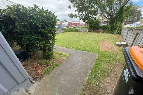 Photo of property in 8-10 Opie Place, Highbury, Palmerston North, 4412