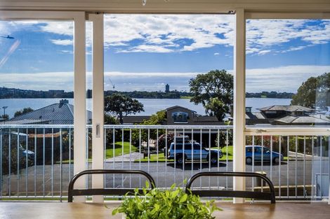 Photo of property in 2/14 Lake View Road, Takapuna, Auckland, 0622