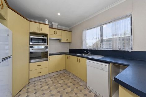 Photo of property in 2/1161 Victoria Street, Whitiora, Hamilton, 3200