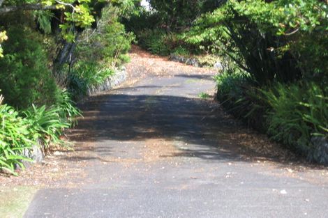 Photo of property in 86 Cliff Drive, Green Bay, Auckland, 0604