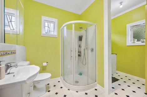 Photo of property in 73 Totara Road, Miramar, Wellington, 6022