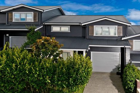 Photo of property in 11 Boardwalk Rise, Long Bay, Auckland, 0630