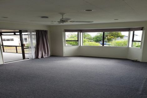 Photo of property in 28 Manaia View Road, One Tree Point, 0118