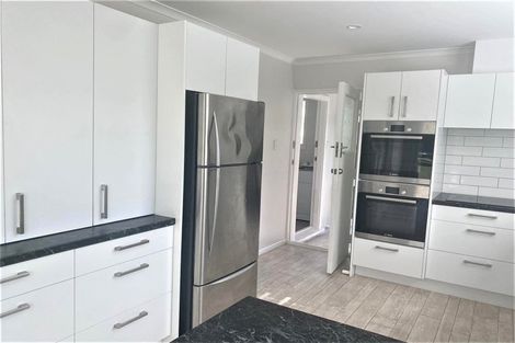 Photo of property in 382 Te Moana Road, Waikanae, 5036