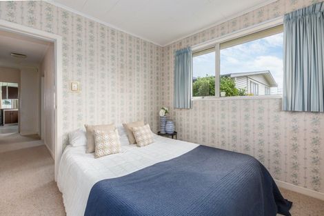 Photo of property in 154 Conclusion Street, Ascot Park, Porirua, 5024