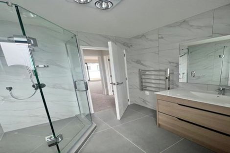 Photo of property in 35d Cedar Heights Avenue, Massey, Auckland, 0614