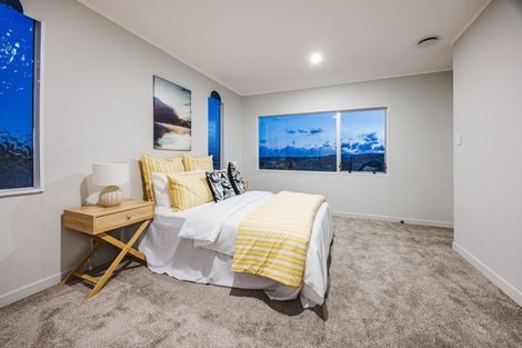 Photo of property in 4/89a Royal Road, Massey, Auckland, 0614