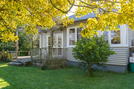 Photo of property in 14 Kenward Crescent, Featherston, 5710