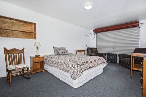 Photo of property in 37 Pahi Road, Paparoa, 0571