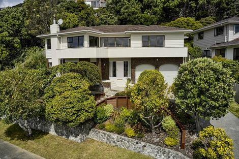 Photo of property in 18 Bosun Terrace, Whitby, Porirua, 5024