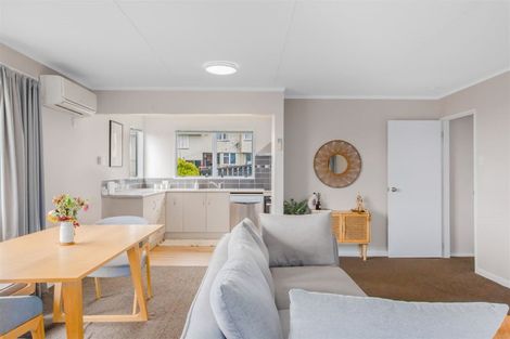 Photo of property in 66 Sievers Grove, Cannons Creek, Porirua, 5024