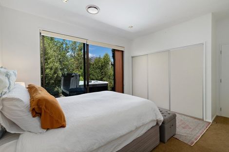 Photo of property in 34 Rannoch Drive, Jacks Point, Queenstown, 9371