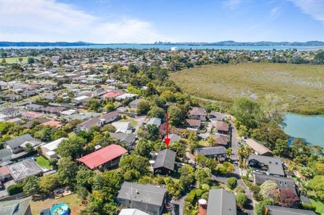 Photo of property in 141 Matipo Road, Te Atatu Peninsula, Auckland, 0610