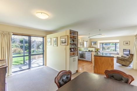Photo of property in 9 Jervois Road, Jervoistown, Napier, 4112