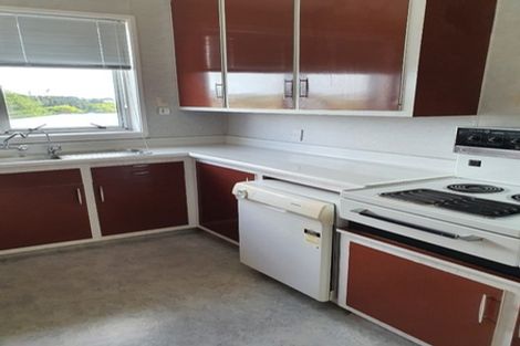 Photo of property in 2/112 Frankley Road, Frankleigh Park, New Plymouth, 4310