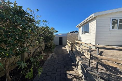 Photo of property in 2/151 Estuary Road, South New Brighton, Christchurch, 8062