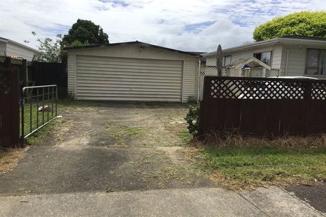 Photo of property in 1 Sandrine Avenue, Clover Park, Auckland, 2019