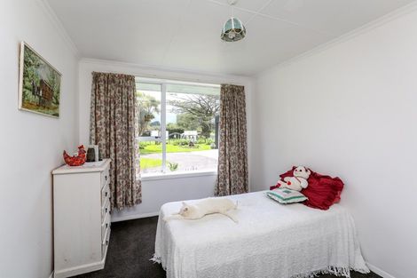 Photo of property in 2 Tayler Street, Eltham, 4322