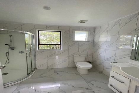 Photo of property in 128 Cobham Crescent, Kelston, Auckland, 0602