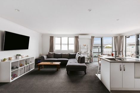 Photo of property in Waterview Estate, 33/4 Greystone Place, Omokoroa, 3114