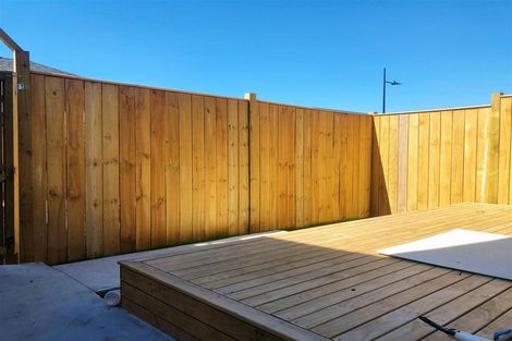 Photo of property in 20 Waimarie Drive, Karaka, 2578