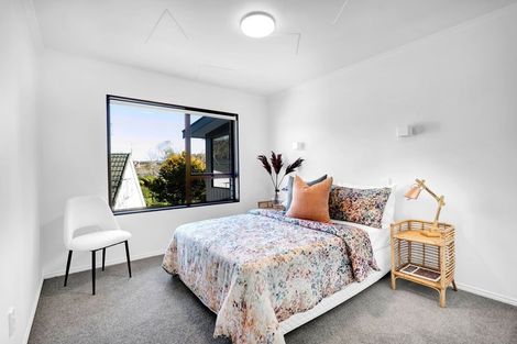 Photo of property in 7 Lombardy Place, Whalers Gate, New Plymouth, 4310