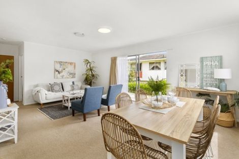 Photo of property in 8b Florio Terrace, Tawa, Wellington, 5028