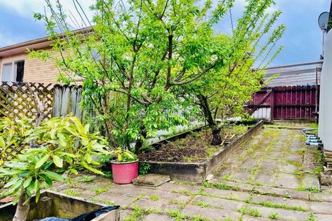 Photo of property in 10 Wheaton Place, Glen Eden, Auckland, 0602