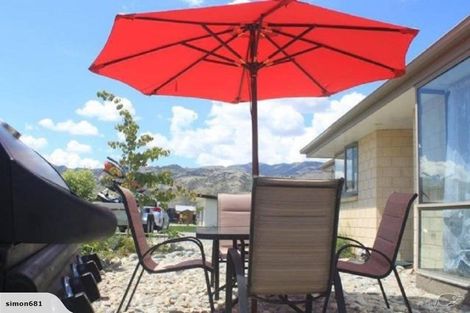 Photo of property in 17 Missy Crescent, Mount Pisa, Cromwell, 9383