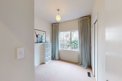 Photo of property in 143 Derwent Street, Island Bay, Wellington, 6023