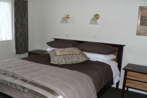 Photo of property in 44-52 Roxburgh Street, Mount Victoria, Wellington, 6011