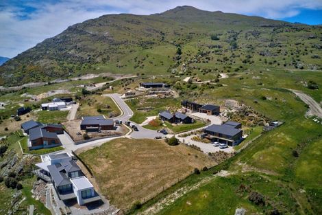 Photo of property in 10 Red Deer Rise, Kelvin Heights, Queenstown, 9300