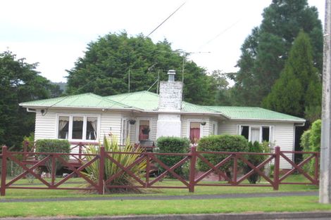 Photo of property in 16 Glengarry Road, Glen Eden, Auckland, 0602