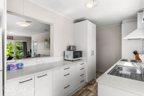 Photo of property in 20 Bickerstaffe Road, Maungaturoto, 0520