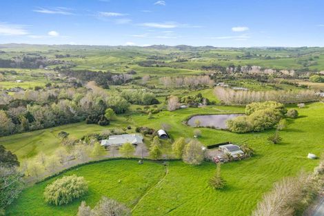 Photo of property in 11 Te Pahi River Drive, Paparoa, Maungaturoto, 0583