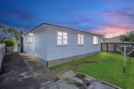Photo of property in 1/15 Kent Road, Manurewa, Auckland, 2102