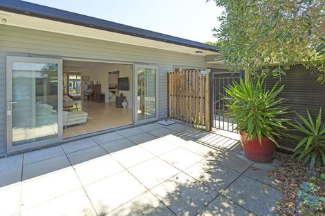 Photo of property in 16 Glengarry Avenue, Manly, Whangaparaoa, 0930