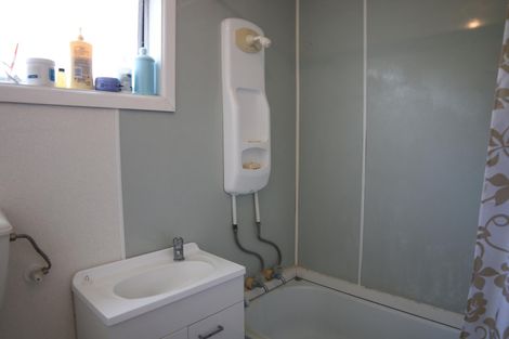 Photo of property in 8 Huia Street, Waiuku, 2123