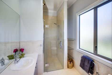 Photo of property in 4 Russell Robertson Drive, Havelock North, 4130