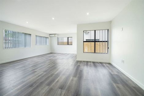 Photo of property in 16a Glen Marine Parade, Glendene, Auckland, 0602