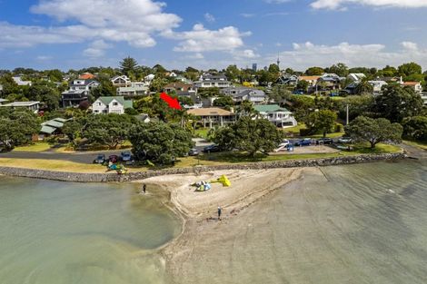 Photo of property in 14 Lansdowne Street, Bayswater, Auckland, 0622