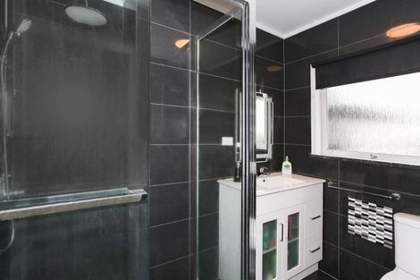 Photo of property in 32 Barnhill Crescent, Pahurehure, Papakura, 2113