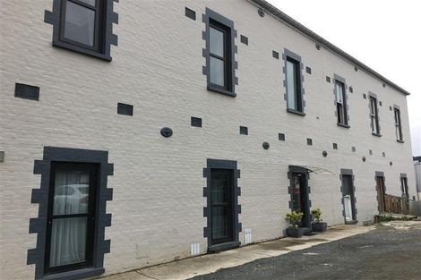 Photo of property in 37 Dowling Street, Dunedin Central, Dunedin, 9016