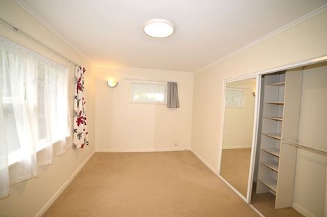 Photo of property in 1/190 East Coast Road, Forrest Hill, Auckland, 0620